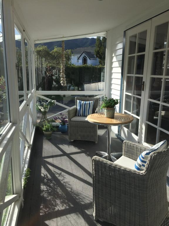 Te Moana Bed & Breakfast Bed & Breakfast Уайканае Екстериор снимка